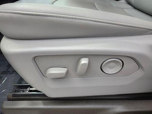 Summit White 2025 Chevrolet Silverado 2500 LTZ