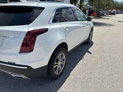 Crystal White Tri-Coat 2023 Cadillac XT5 Premium Luxury