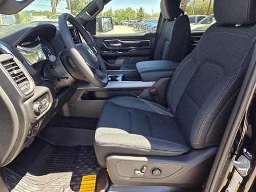 Diamond Black 2026 RAM 1500 Big Horn/Lone Star