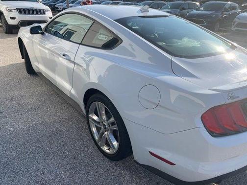 2020 Ford Mustang EcoBoost Premium