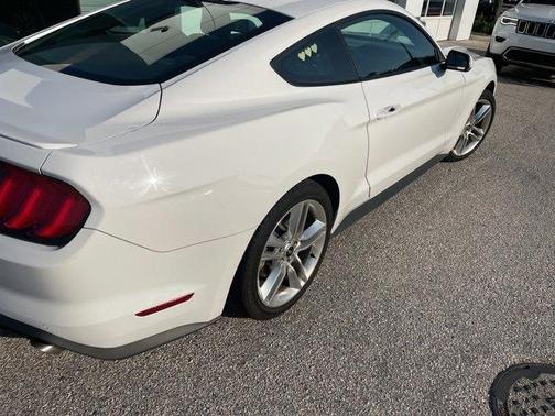 2020 Ford Mustang EcoBoost Premium