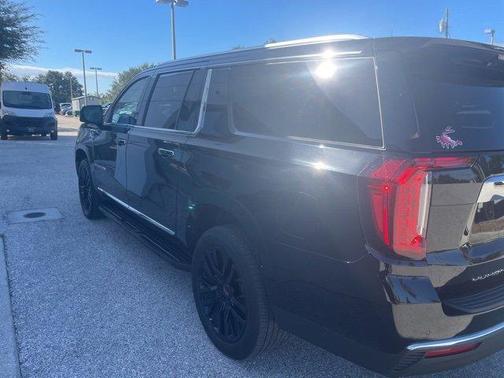 2021 GMC Yukon XL SLT