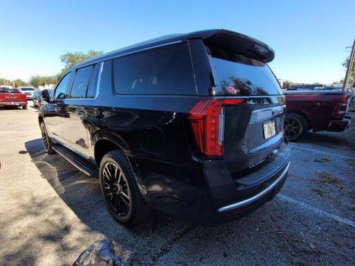 2021 GMC Yukon XL SLT