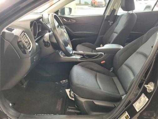 2016 Mazda Mazda3 i Touring