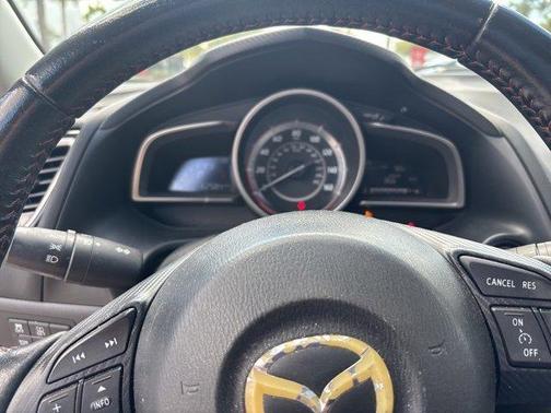 2016 Mazda Mazda3 i Touring