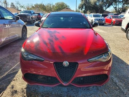 2019 Alfa Romeo Giulia Base