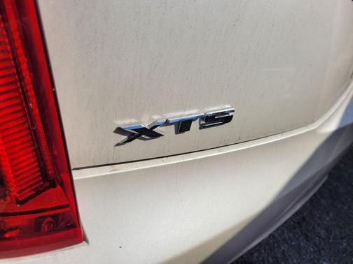 2015 Cadillac XTS Base