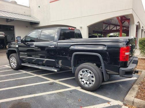 2016 GMC Sierra 2500 Denali