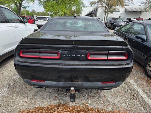 Pitch Black Clearcoat 2017 Dodge Challenger GT