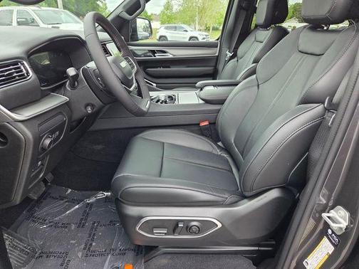 Metallic 2026 Jeep Grand Wagoneer Base