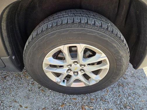 Havana Brown Metallic 2019 Chevrolet Traverse LT Cloth