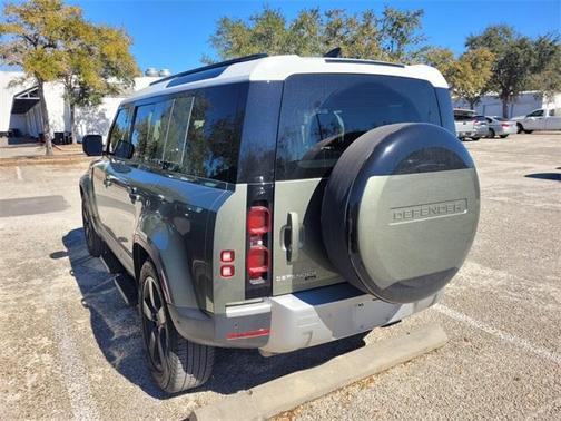 2023 Land Rover Defender 110 SE