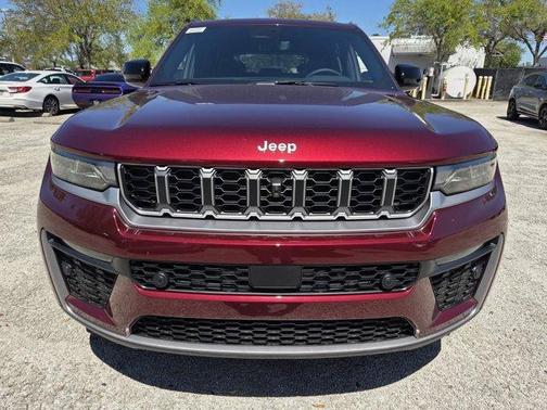 Velvet Red Pearlcoat 2026 Jeep Grand Cherokee Limited