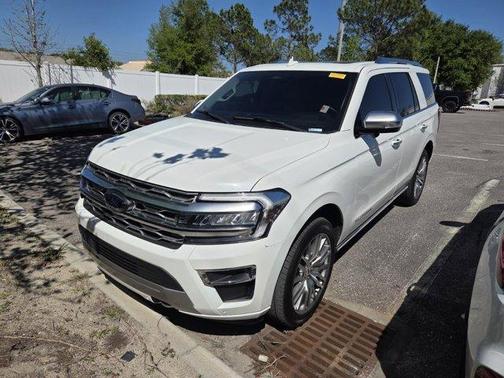 Star White 2023 Ford Expedition Platinum