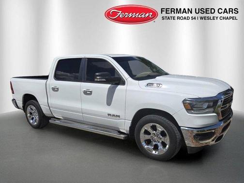 Bright White Clearcoat 2019 RAM 1500 Big Horn