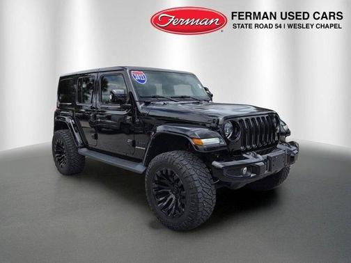 Black Clearcoat 2023 Jeep Wrangler Sahara