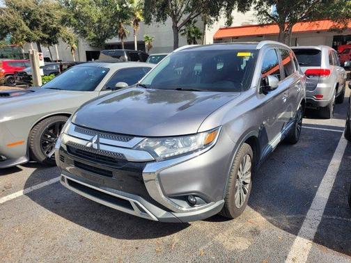 2019 Mitsubishi Outlander SE