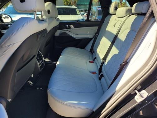 2023 BMW X5 PHEV xDrive45e