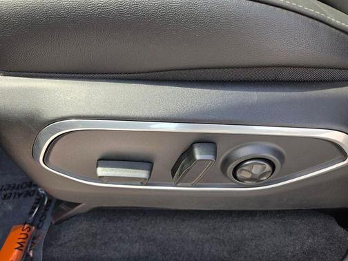 Gloss Black 2026 Jeep Grand Wagoneer L Base