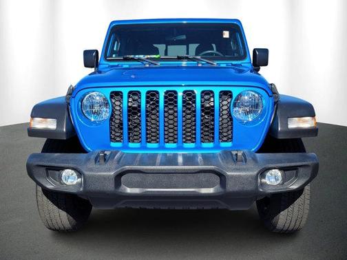 2022 Jeep Gladiator Sport