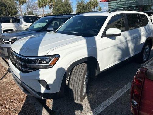 2023 Volkswagen Atlas 3.6L SE w/Technology