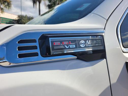 2025 GMC Sierra 2500 Denali