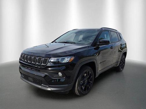 Diamond Black 2026 Jeep Compass Latitude