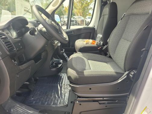 2025 RAM ProMaster 1500 Low Roof