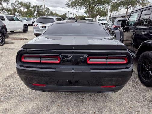 Pitch Black Clearcoat 2022 Dodge Challenger R/T
