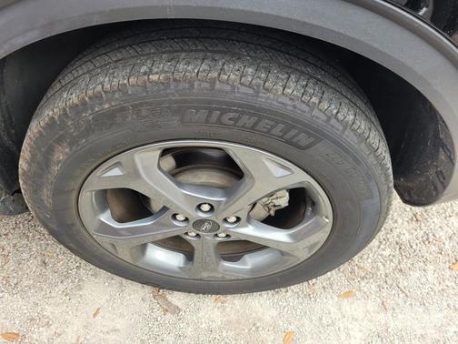 2025 Ford Escape ST-Line Select