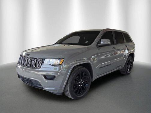 Sting Gray Clearcoat 2020 Jeep Grand Cherokee Altitude