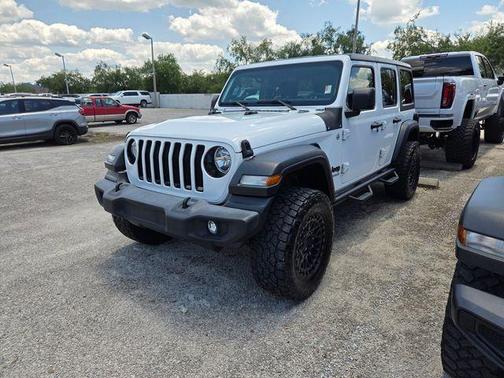 Bright White Clearcoat 2020 Jeep Wrangler Unlimited Sport Altitude