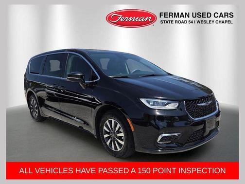 Diamond Black 2024 Chrysler Pacifica Hybrid Select