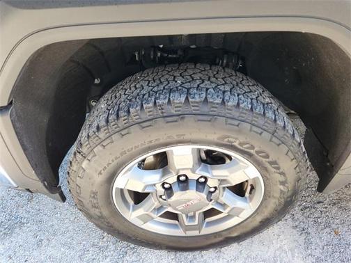 2025 GMC Sierra 2500 SLT