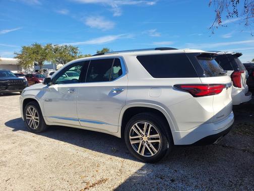 2023 Chevrolet Traverse High Country