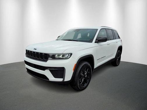 2026 Jeep Grand Cherokee Laredo