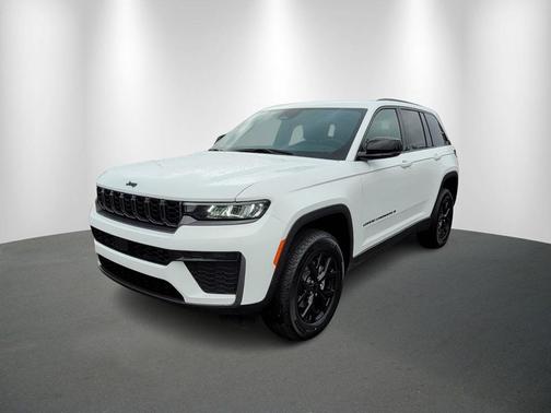 2026 Jeep Grand Cherokee Laredo