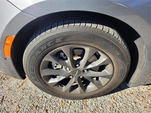 2021 Chrysler Pacifica Touring-L