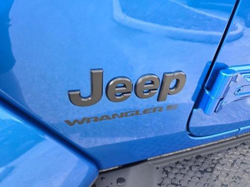Hydro Blue Pearl 2026 Jeep Wrangler Sahara