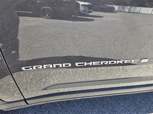 2026 Jeep Grand Cherokee L Laredo