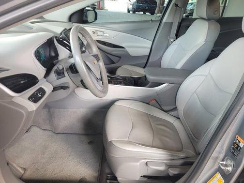 2018 Chevrolet Volt LT