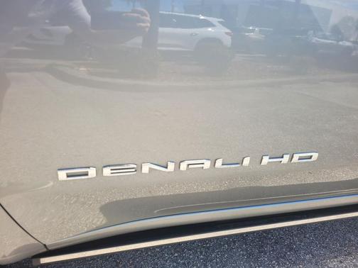 2024 GMC Sierra 2500 Denali