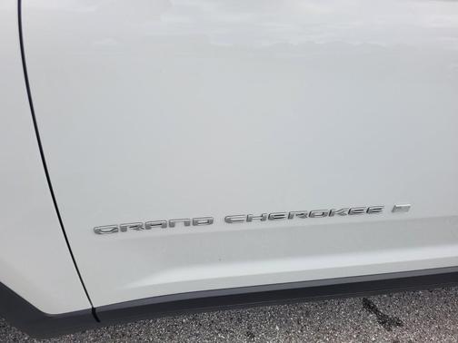 2025 Jeep Grand Cherokee Laredo X