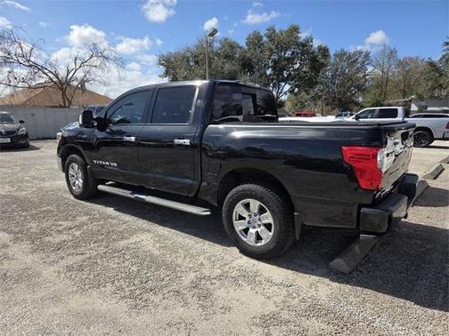 2018 Nissan Titan SV