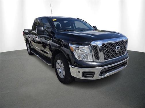 2018 Nissan Titan SV