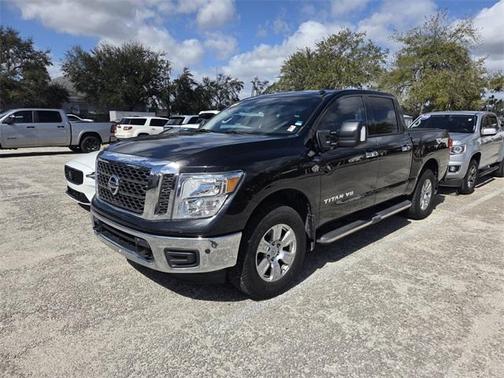 2018 Nissan Titan SV