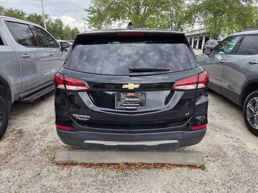 Mosaic Black Metallic 2024 Chevrolet Equinox LT