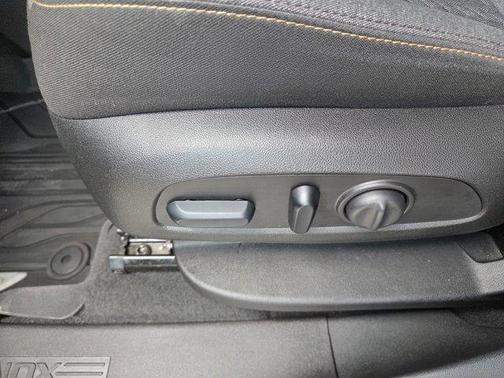 Mosaic Black Metallic 2024 Chevrolet Equinox LT