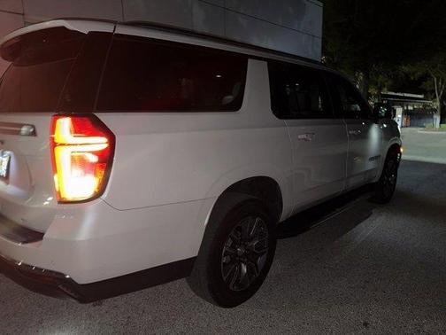 2021 Chevrolet Suburban LT