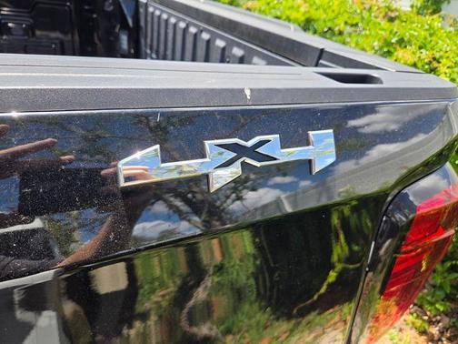 Onyx Black 2024 GMC Sierra 1500 Elevation